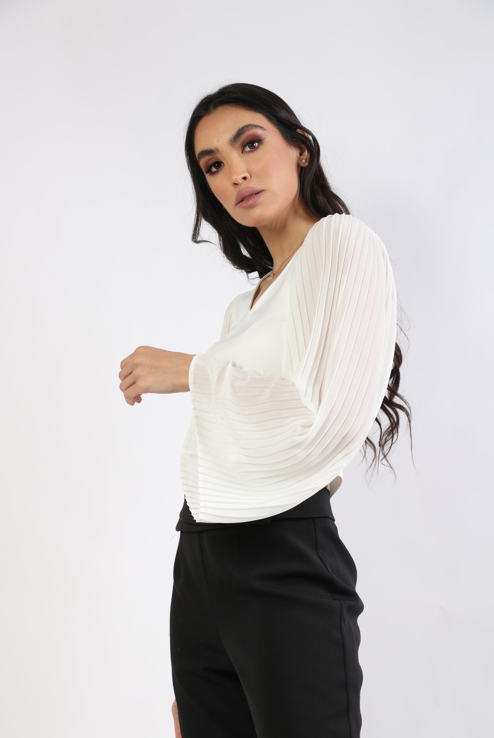 نتشي بلوزة نص بطن كم مكشكش طويل نسائي