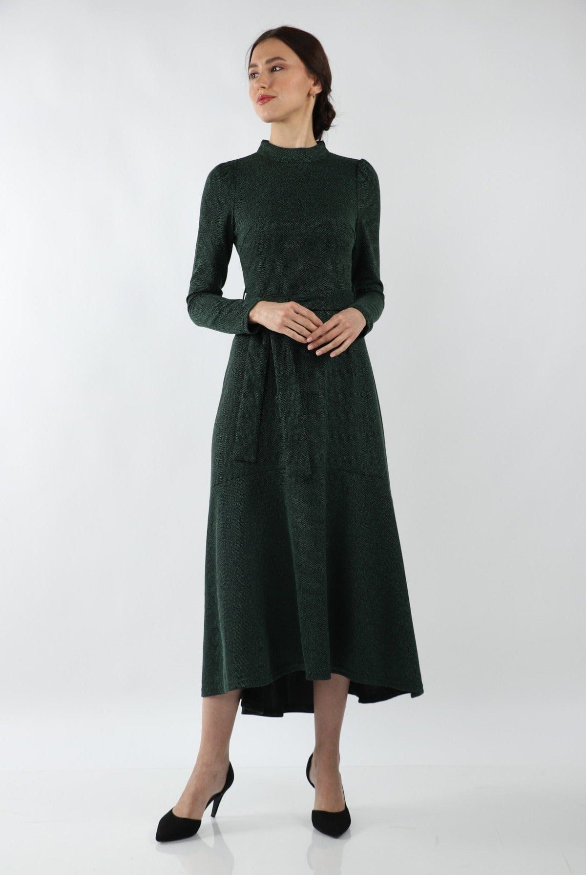 نتشي فستان ميدي برباط على الخصر بأكمام طويلة