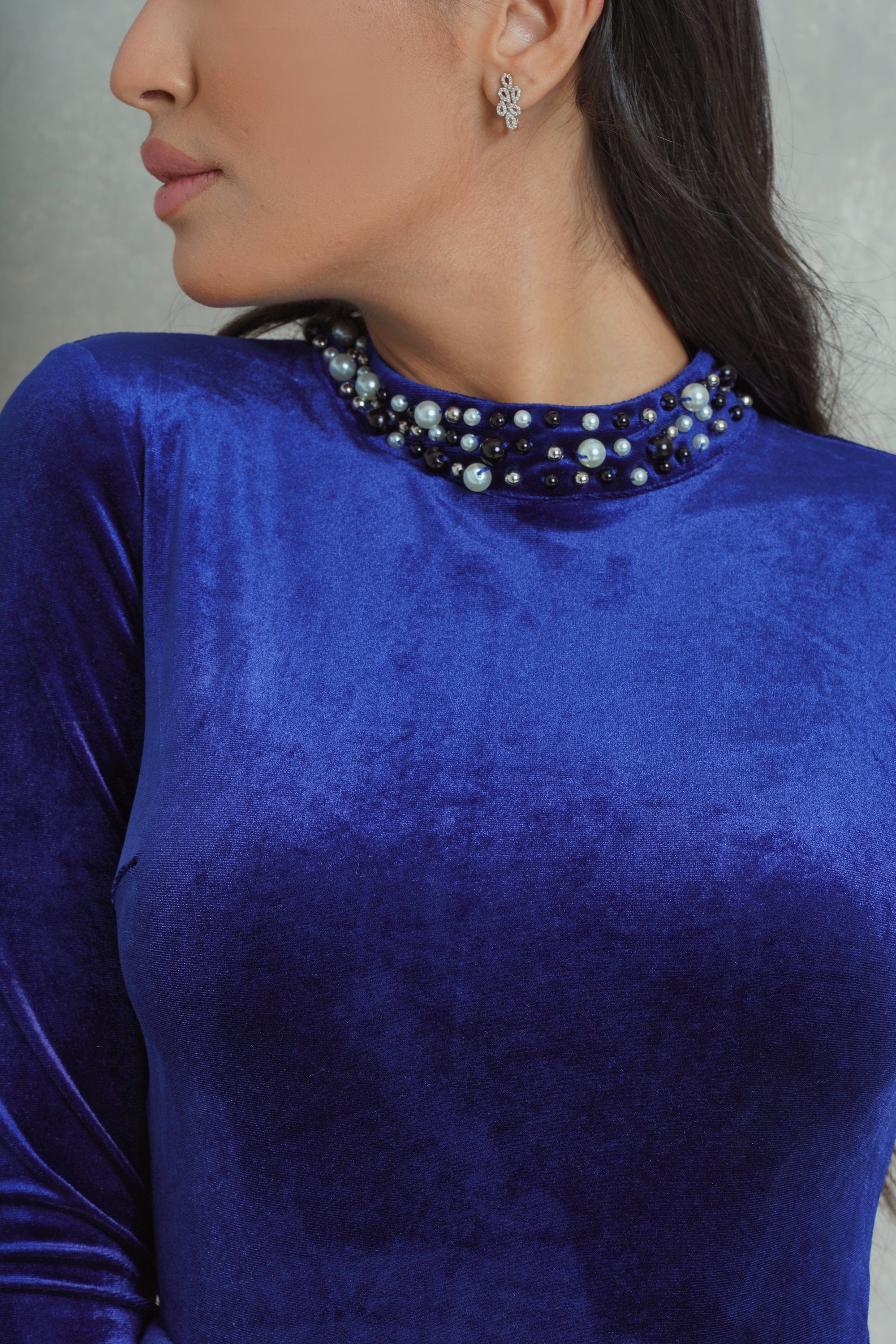 ูุชุดู ูุณุชุงู ู
ูุฏู ูุทููุฉ ุจููุณูู ุจุฃูู
ุงู
ุทูููุฉ