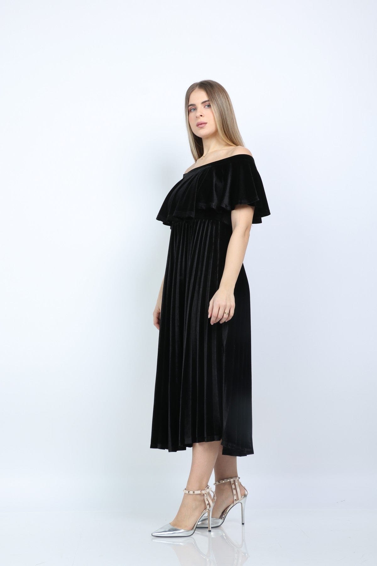 نتشي فستان ميدي مخمل سهرة كتف بكم قصير