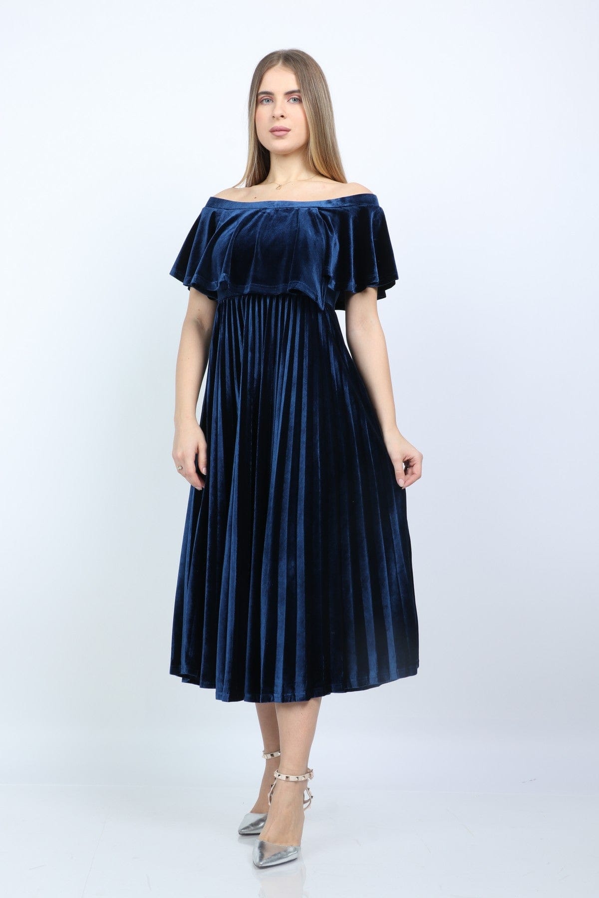 نتشي فستان ميدي مخمل سهرة كتف بكم قصير