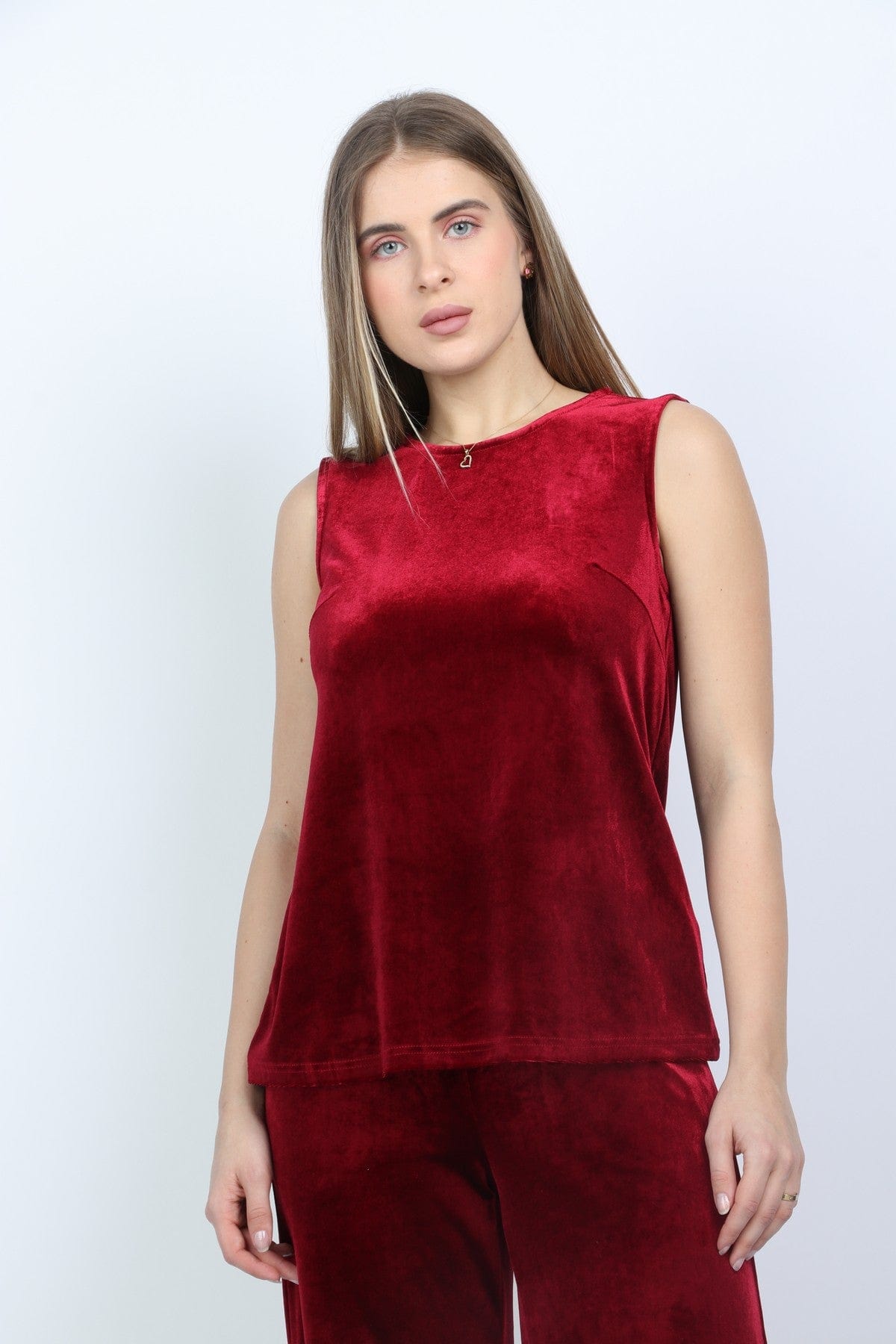 نتشي بلوزة كت مخملية برقبة دائرية نسائي