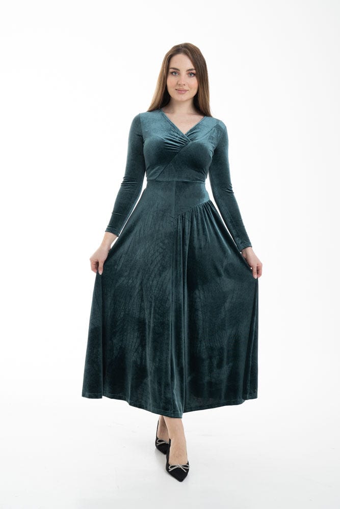 نتشي فستان ماكسي بأكمام طويلة مخملي