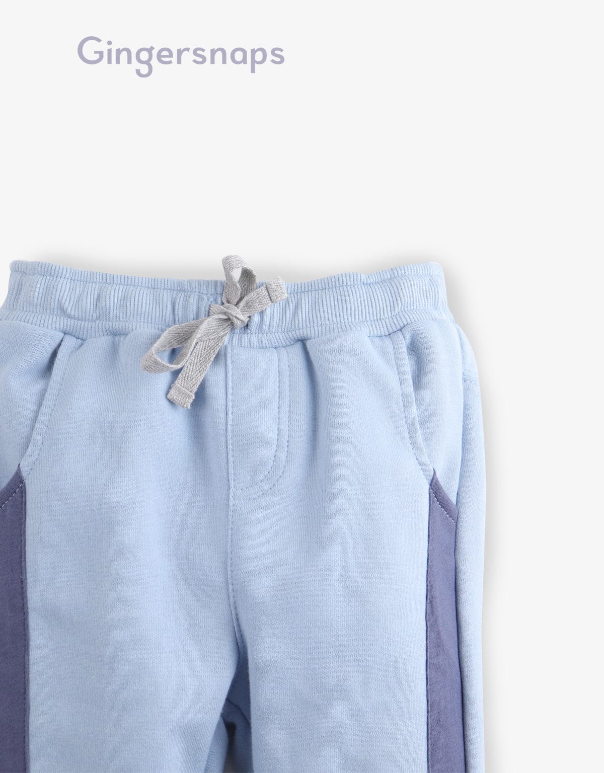 جينجرسنابس بنطلون أولادي سادة بخطوط جانبية وبرباط أزرق