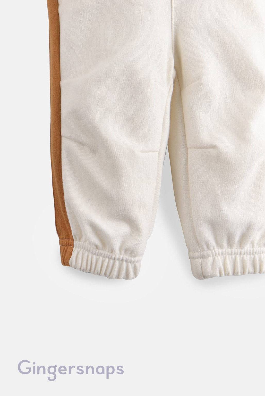 جينجرسنابس بنطلون أولادي مخطط من الجانبين بيج