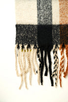 ميكا شال كاروهات نسائى مزين بخيوط أسود