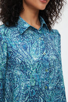 نتشي بلوزة نسائية منقوشة بكم طويل وأزرار أمامية