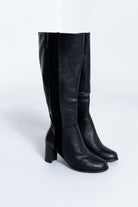 داليدرس بوت طويل بكعب مرتفع أسود