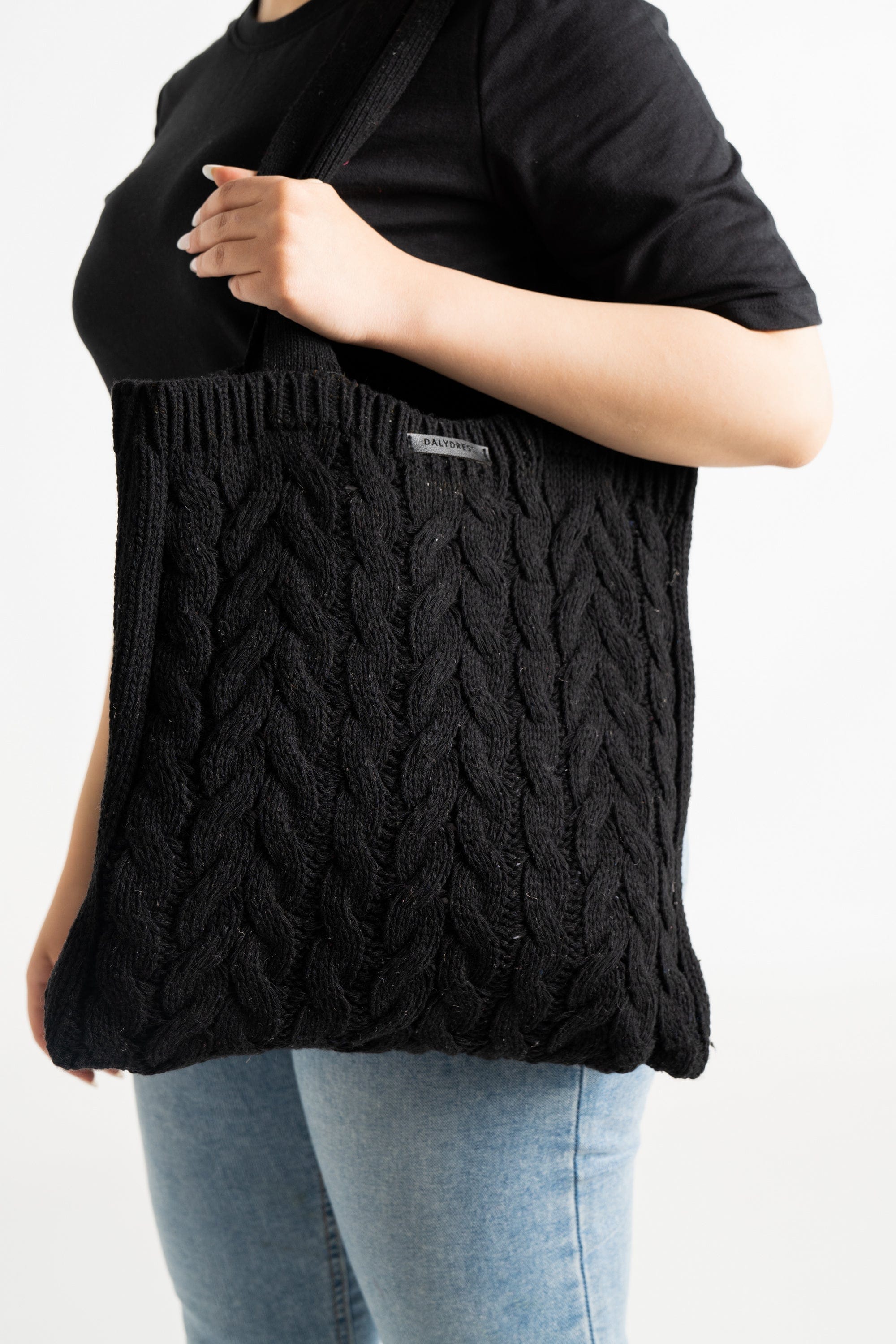 داليدرس توت باج صوف مضفر نسائي