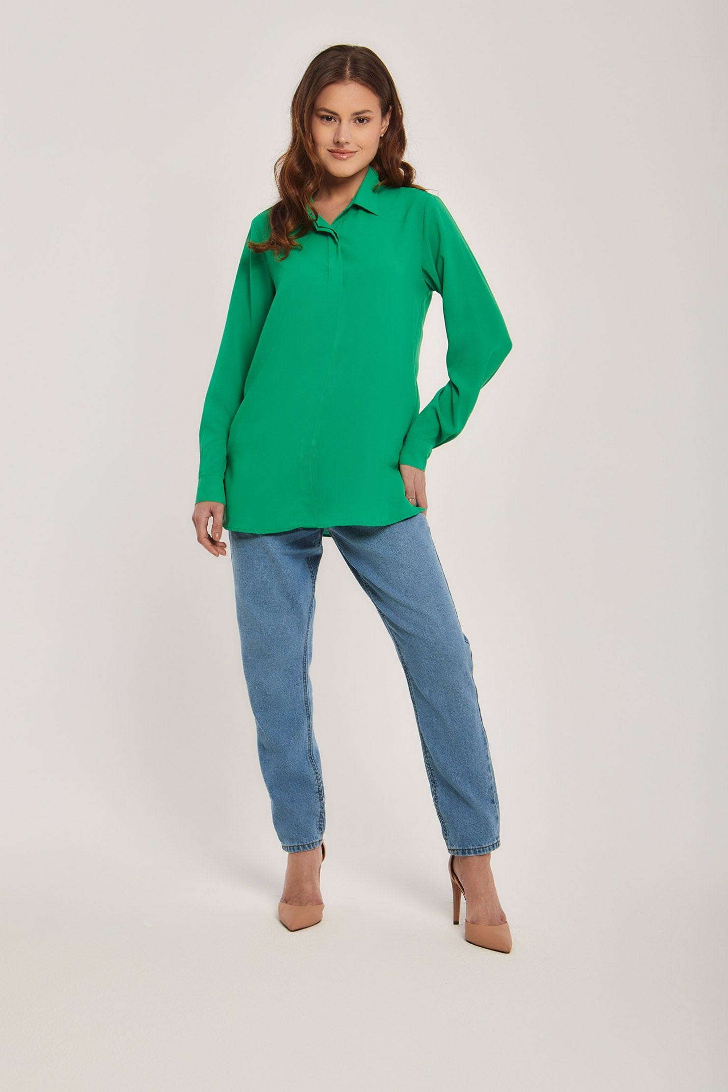 داليدرس بلوزة نسائية سادة بأكمام طويلة