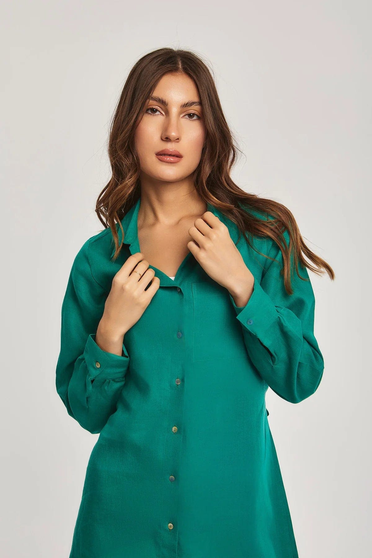 داليدرس فستان ميدي بأزرار أمامية كم طويل نسائي