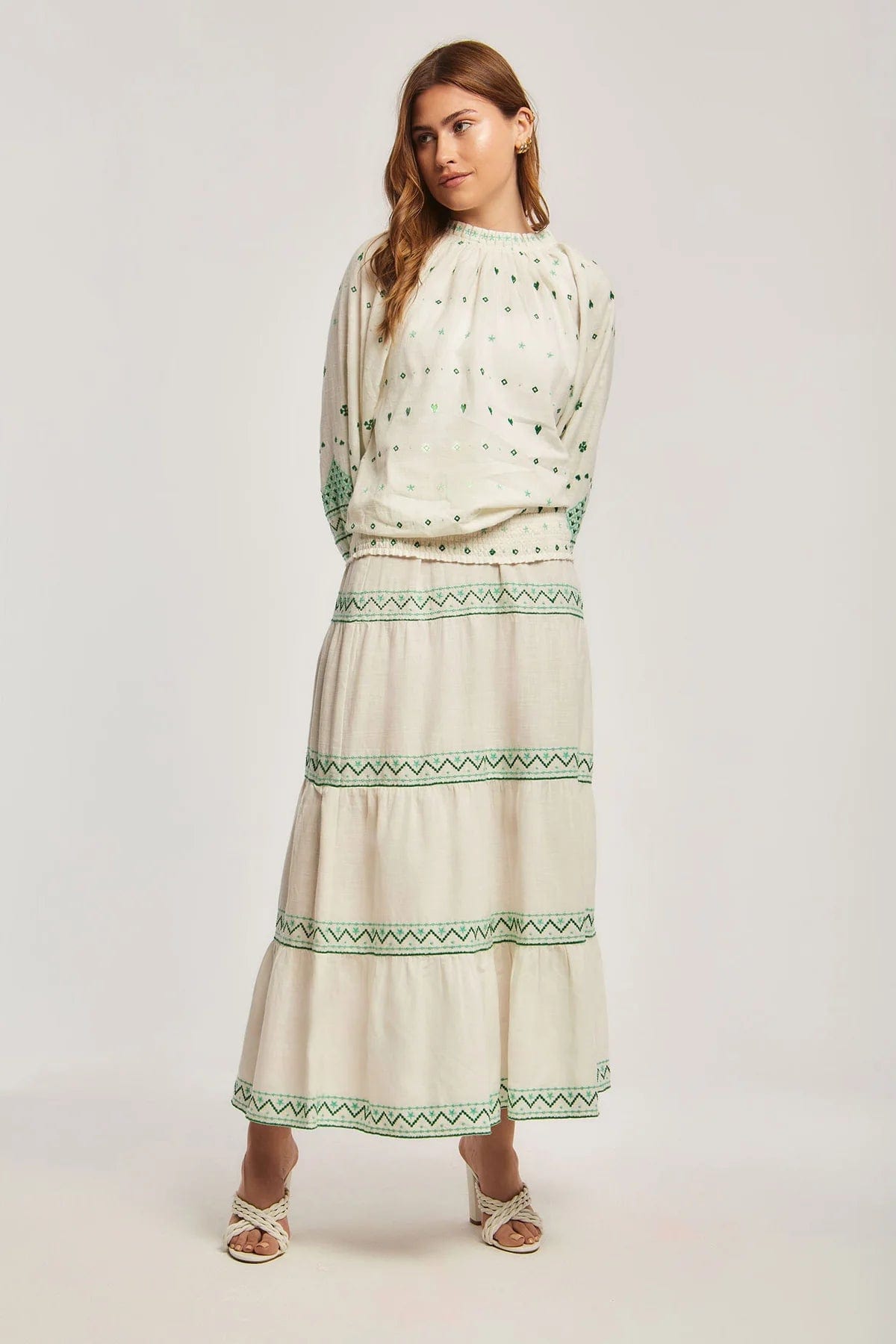 داليدرس بلوزة منقطة نسائية بأكمام طويلة أخضر