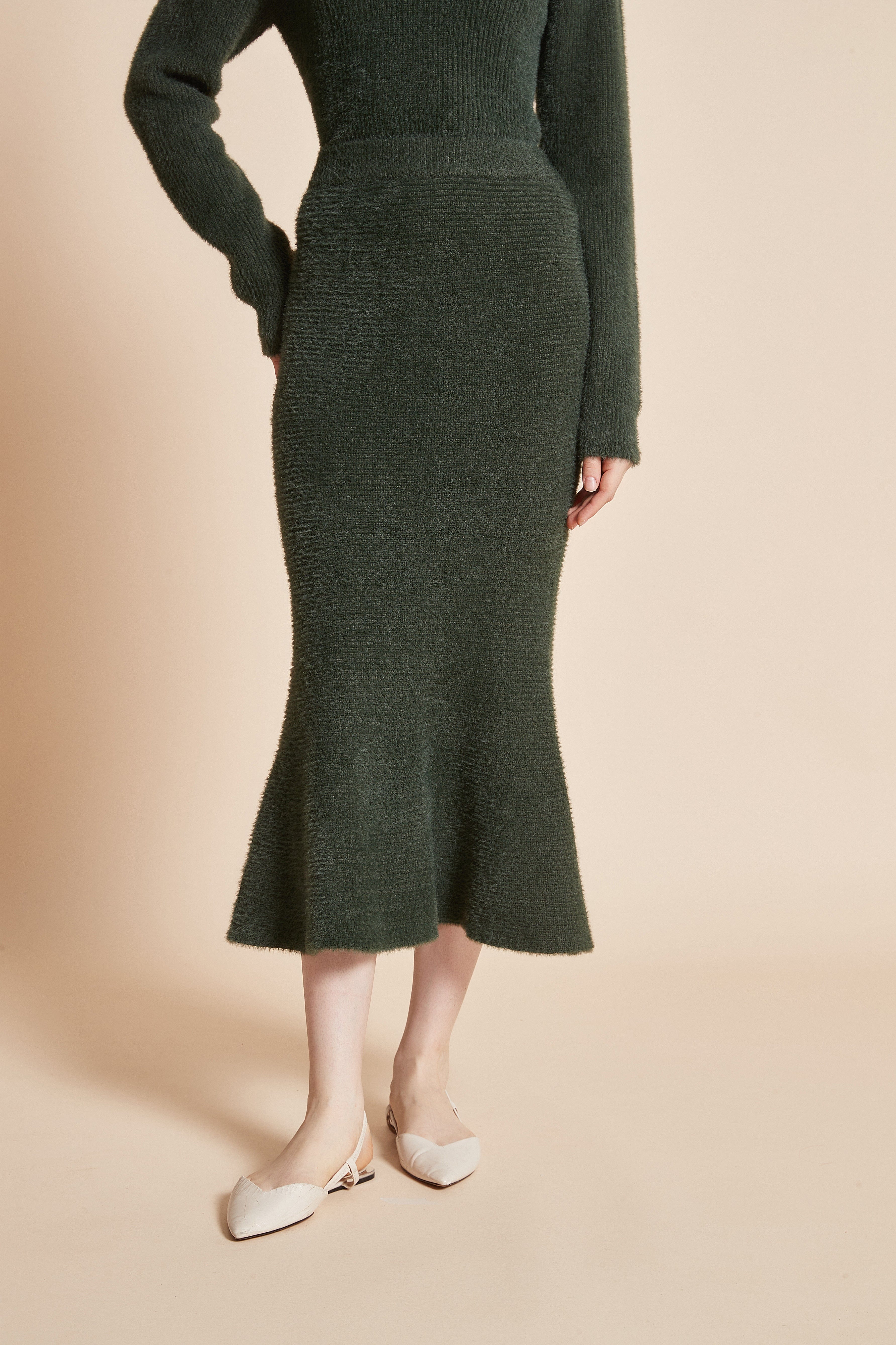 يولا تنورة نسائية ميدي بقصة كشكش