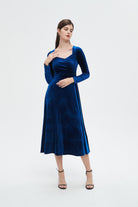 نتشي فستان نسائي ميدي اكمام طويلة وفتحة صدر عريضه