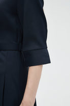 ميكا بلوزة نسائية بياقة 3/4 كم