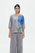 نتشي بلوزة بأكمام 3/4 نسائية مشجرة