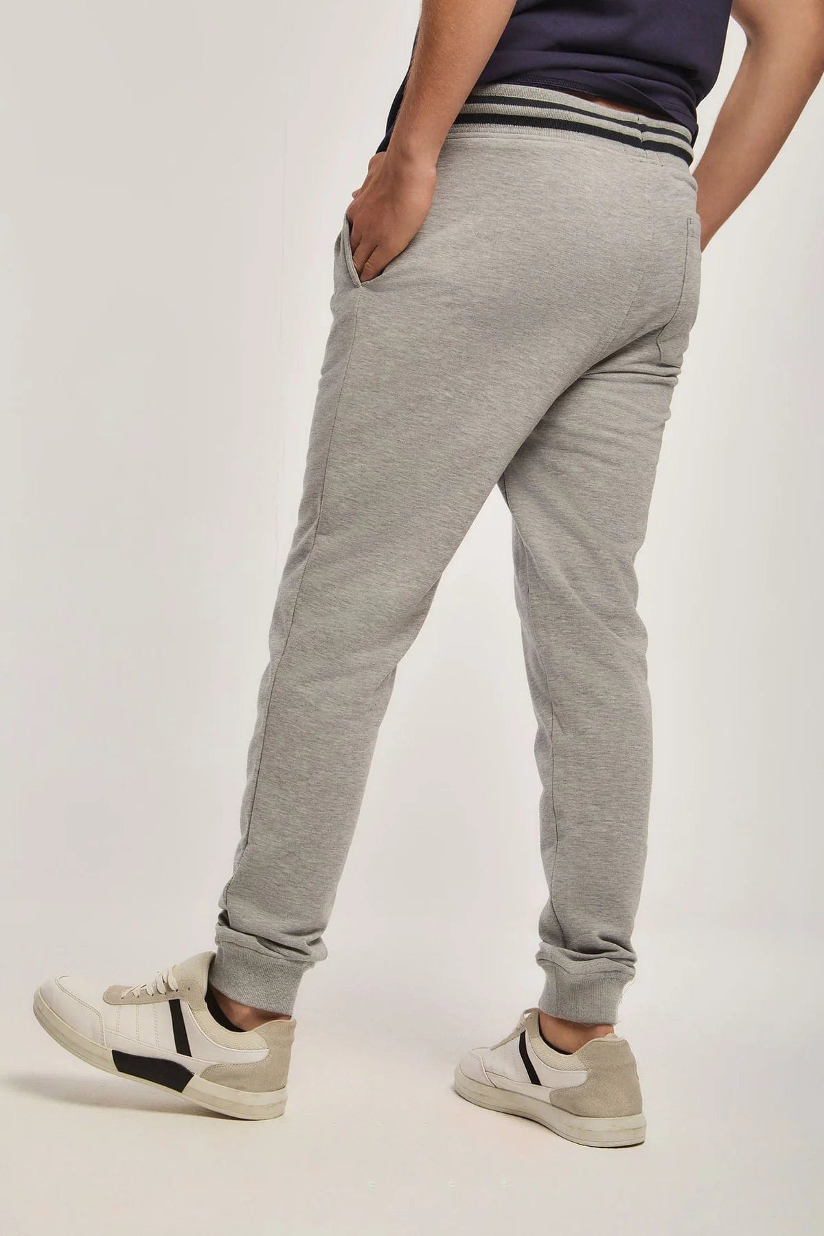 داليدرس بنطلون رجالي سادة برباط