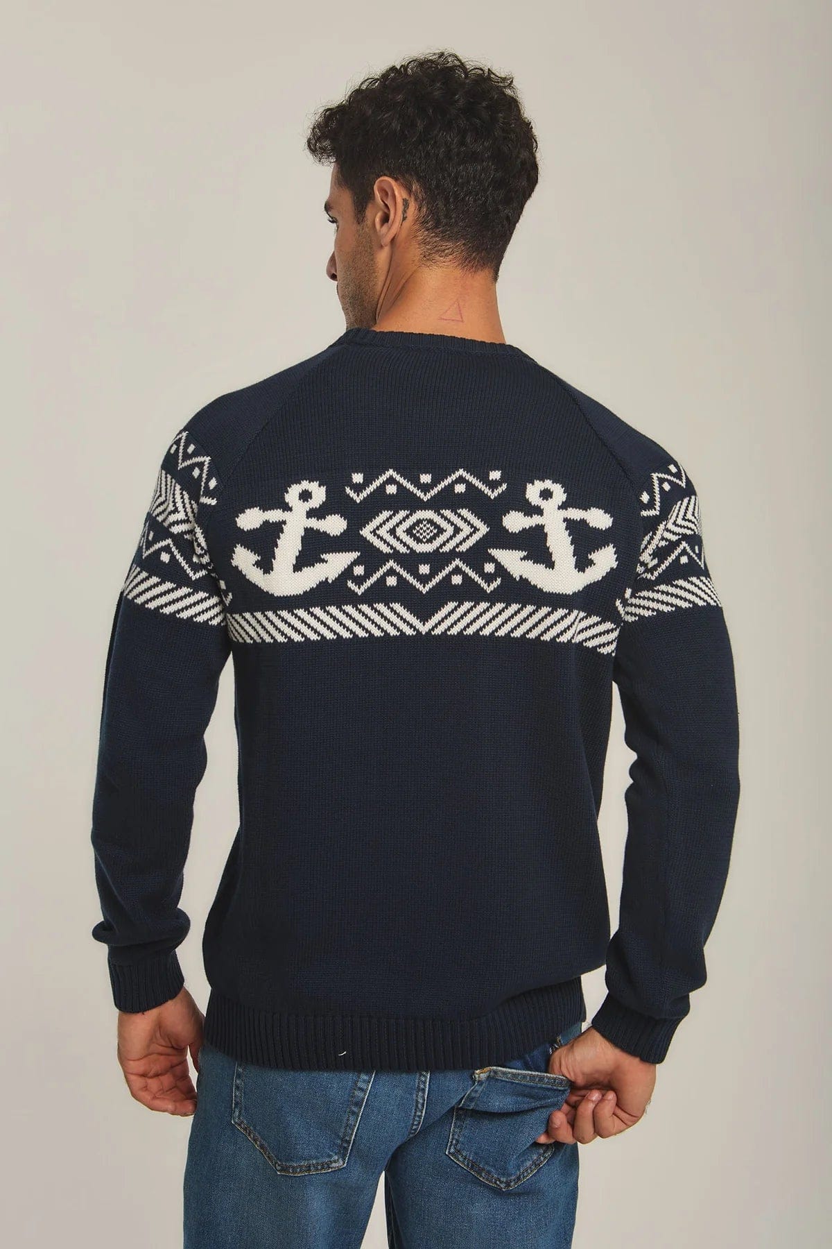 داليدرس بلوفر رجالي بنقشه عالصدر أزرق داكن