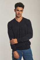 داليدرس بلوفر رجالي سادة بفتحة V كم طويل