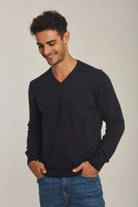 داليدرس بلوفر رجالي سادة بفتحة V كم طويل