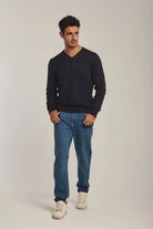 داليدرس بلوفر رجالي سادة بفتحة V كم طويل