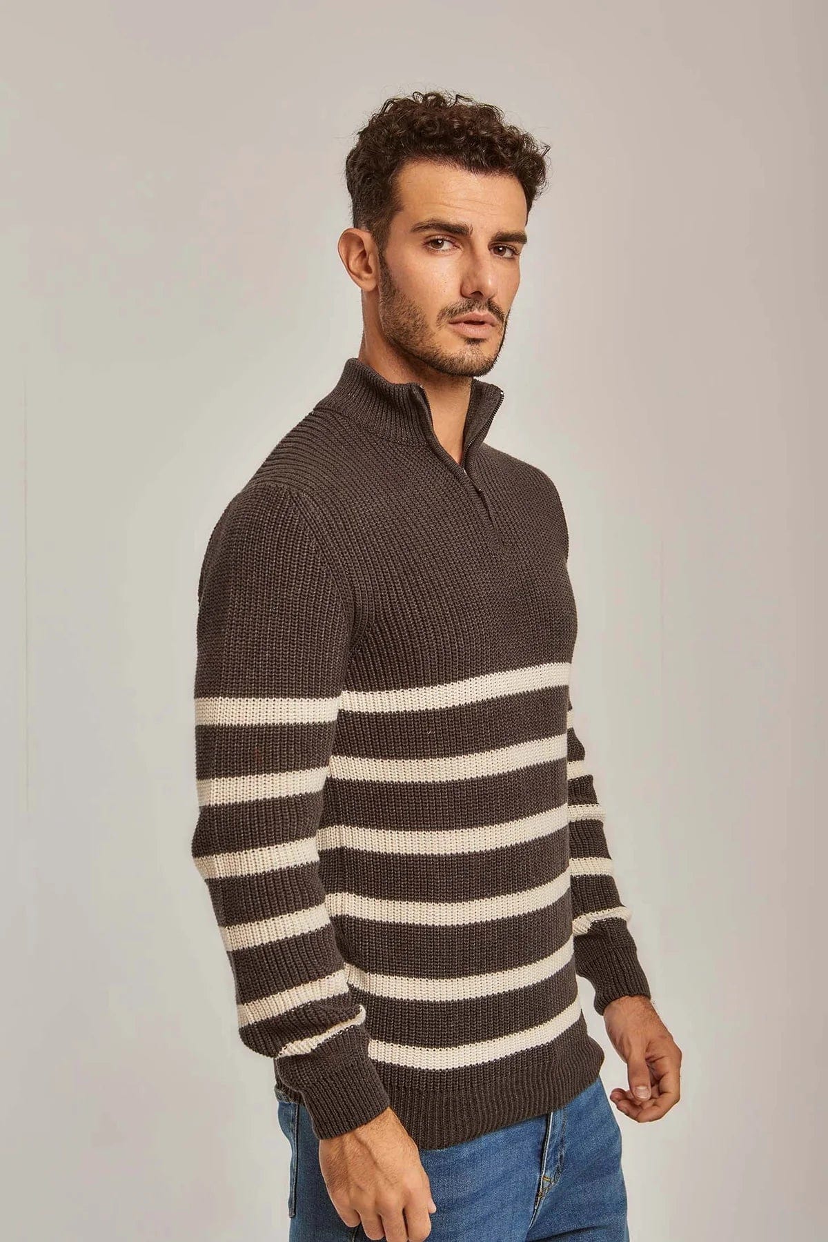 داليدرس بلوفر رجالي بسحاب أمامي كم طويل مخطط بالعرض