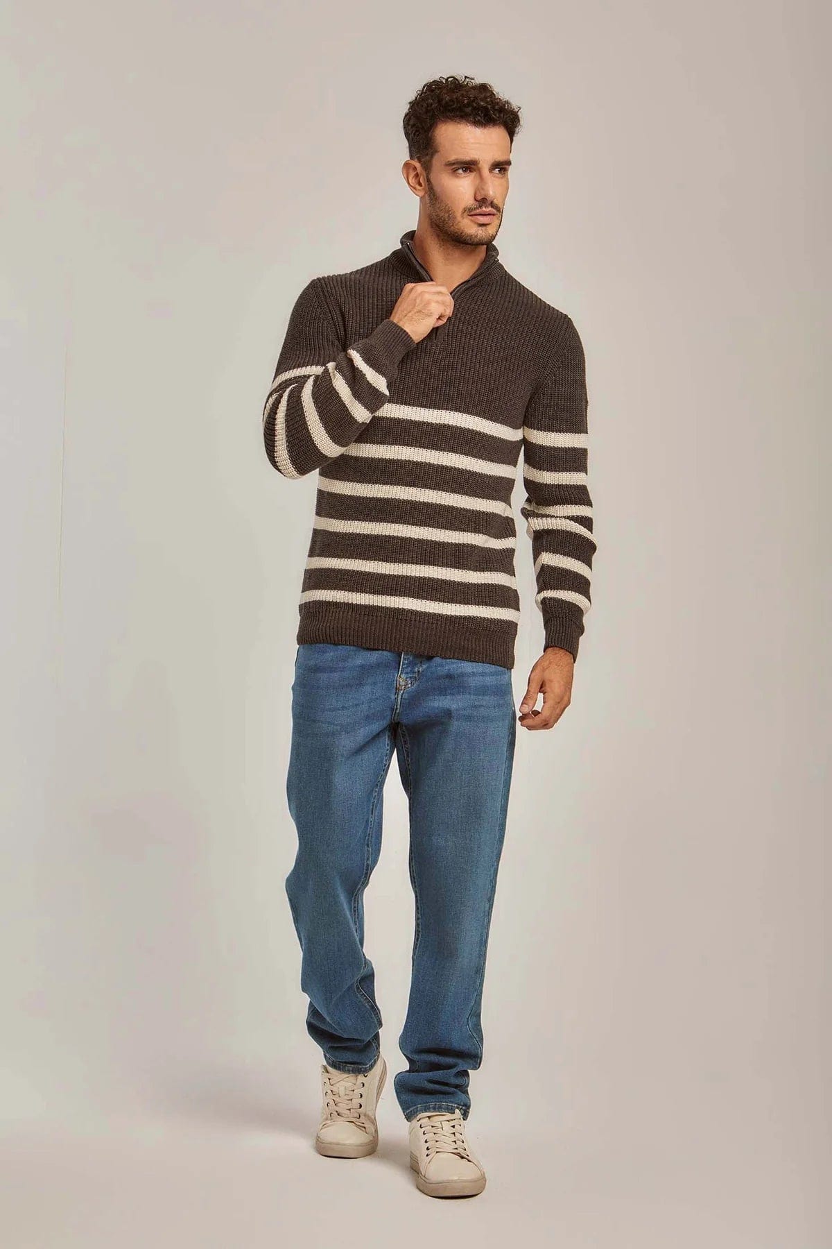 داليدرس بلوفر رجالي بسحاب أمامي كم طويل مخطط بالعرض