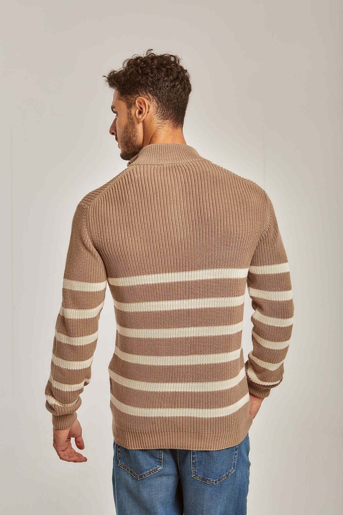 داليدرس بلوفر رجالي بسحاب أمامي كم طويل مخطط بالعرض