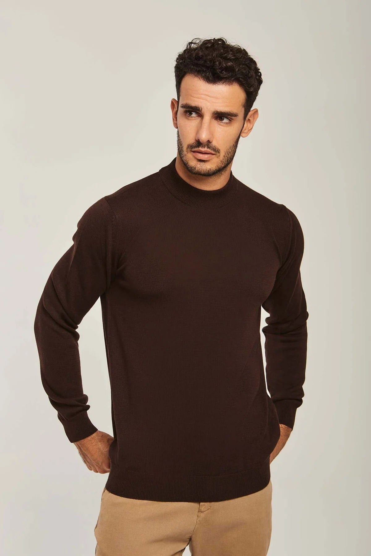 داليدرس بلوفر رجالي سادة كم طويل برقبة دائرية