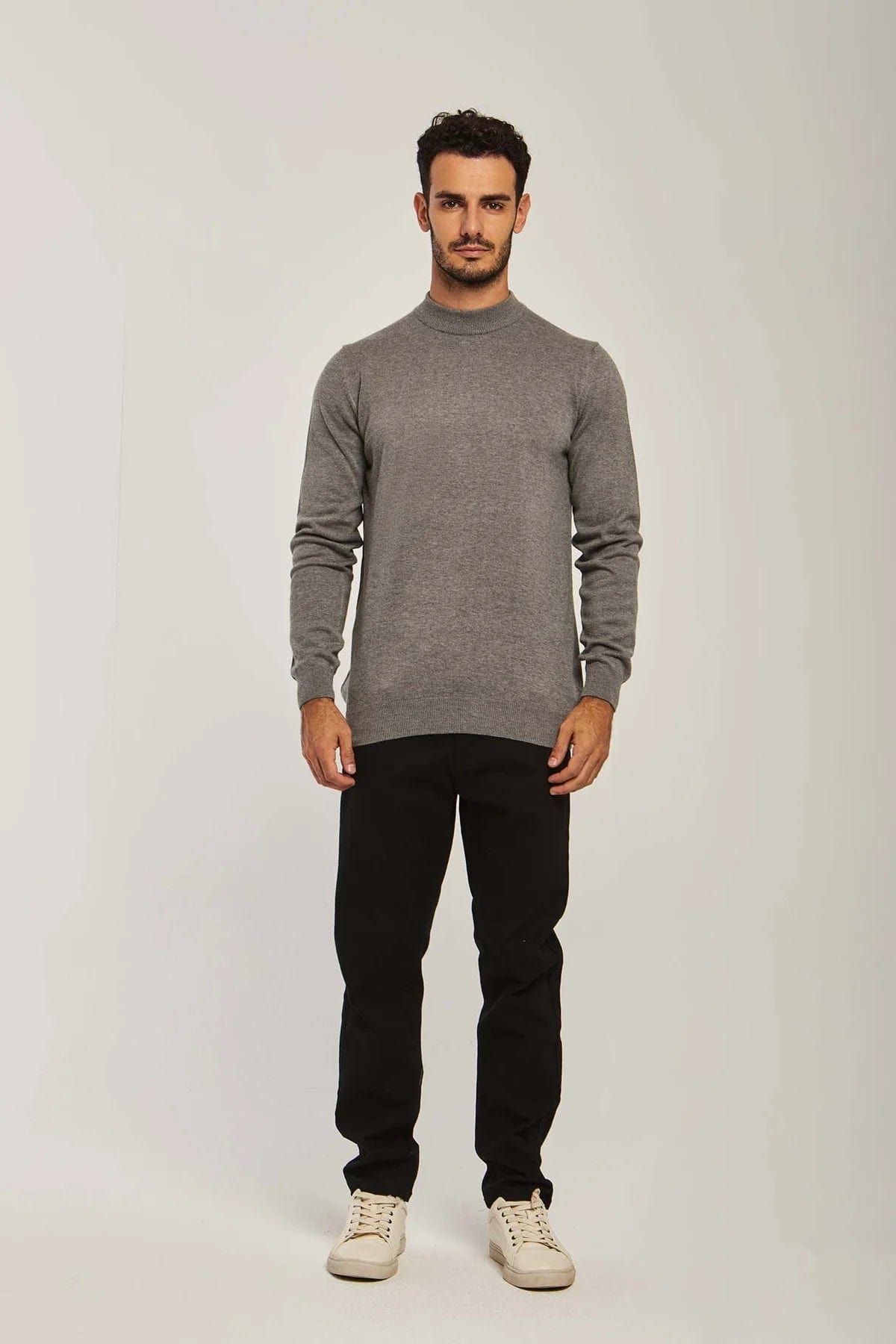 داليدرس بلوفر رجالي سادة كم طويل برقبة دائرية