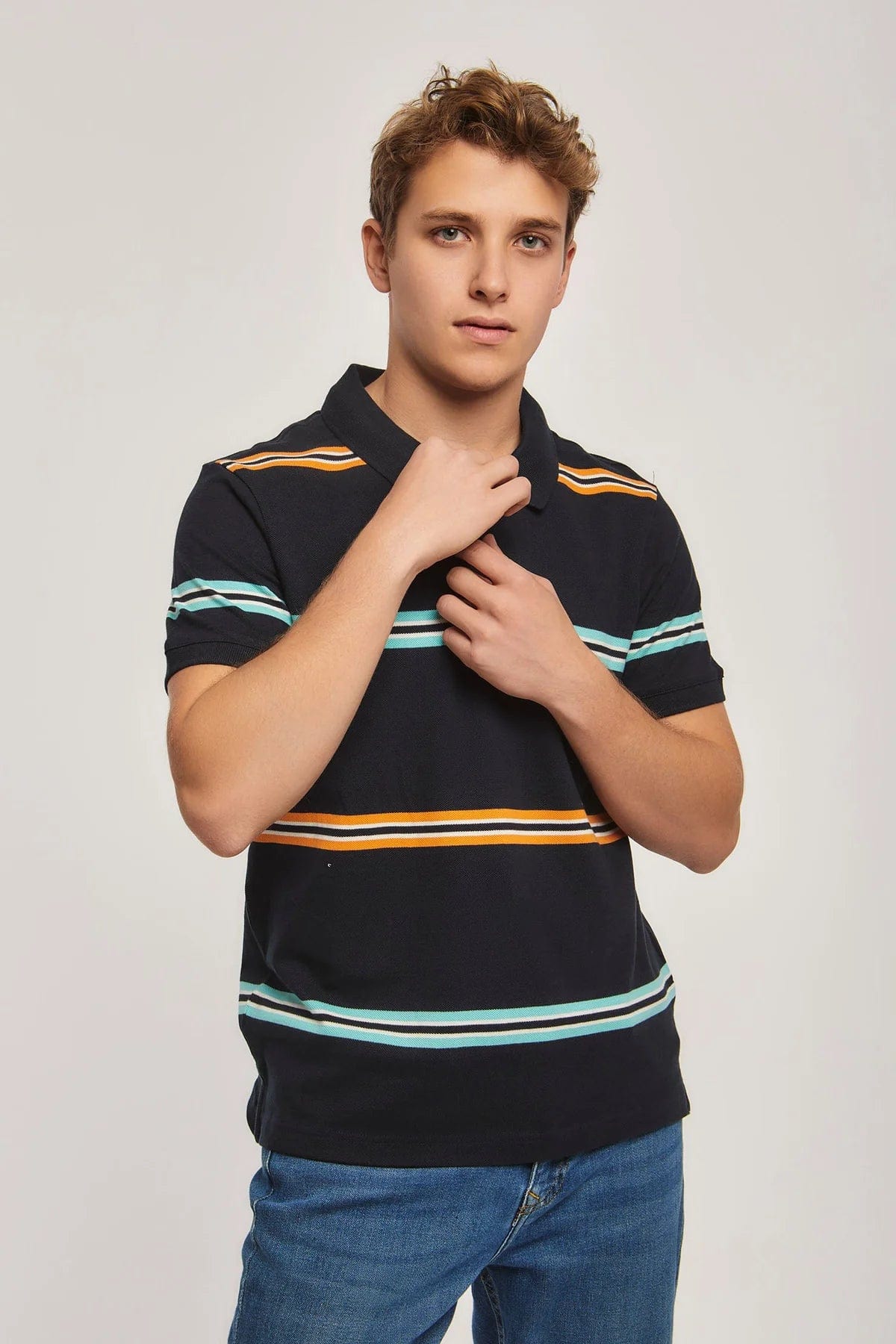 داليدرس تيشيرت بولو مخطط بالعرض نص كم رجالي أزرق