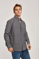 داليدرس قميص منقط بأزرار أمامية كم طويل رجالي نيلي