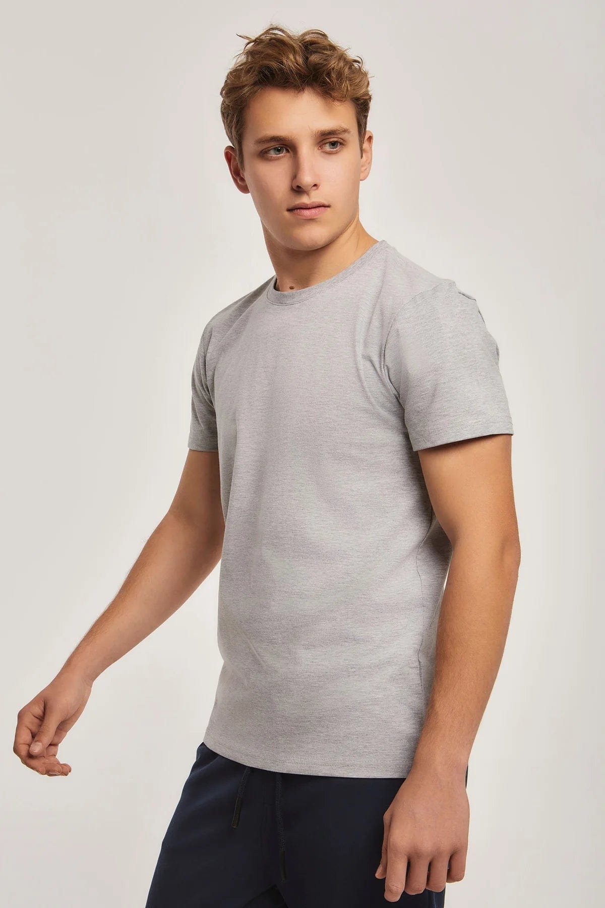 داليدرس تيشيرت سادة نص كم رجالي