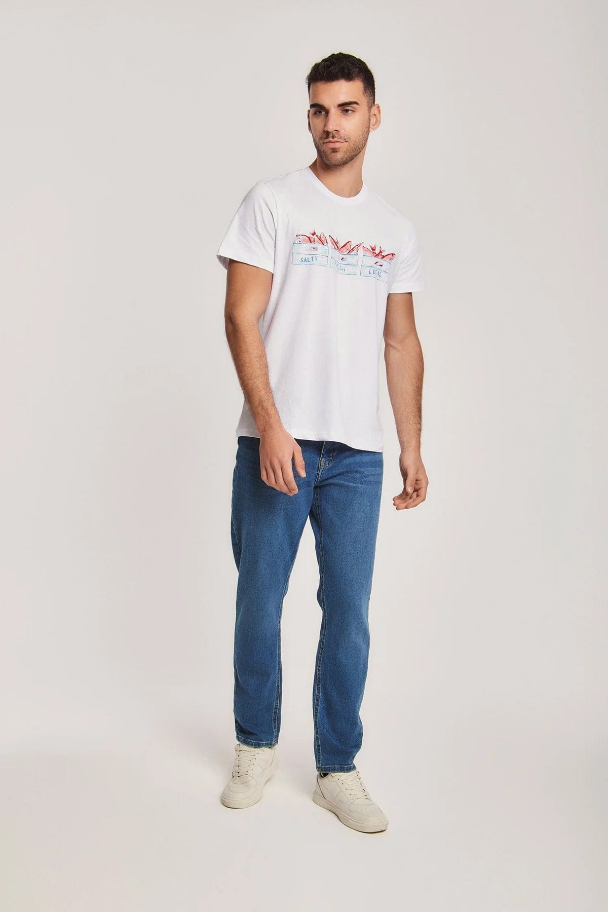 داليدرس تيشيرت نص كم بطبعة أمامية رجالي أبيض