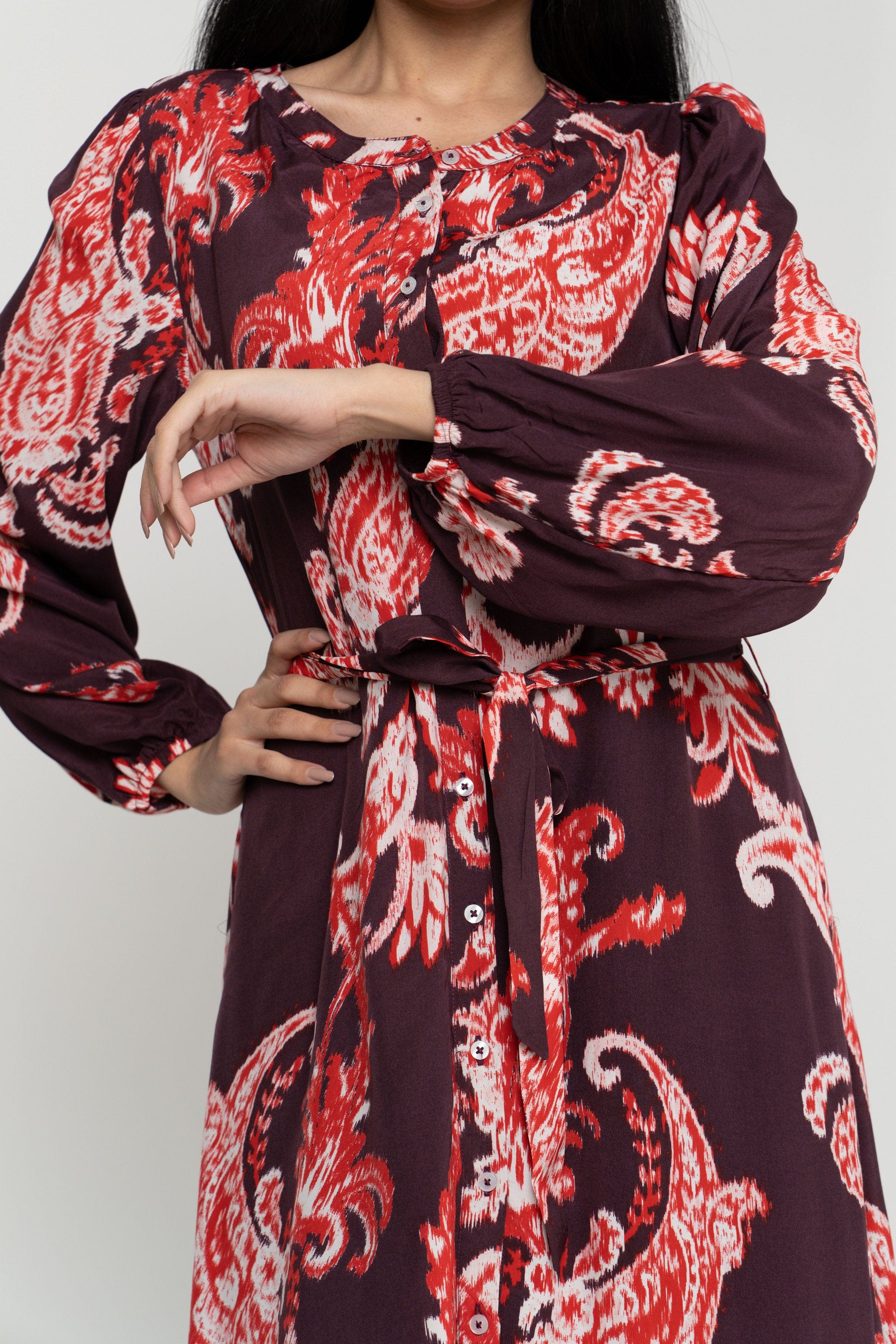 داليدرس فستان نسائي منقوش بأزرار أمامية كم طويل