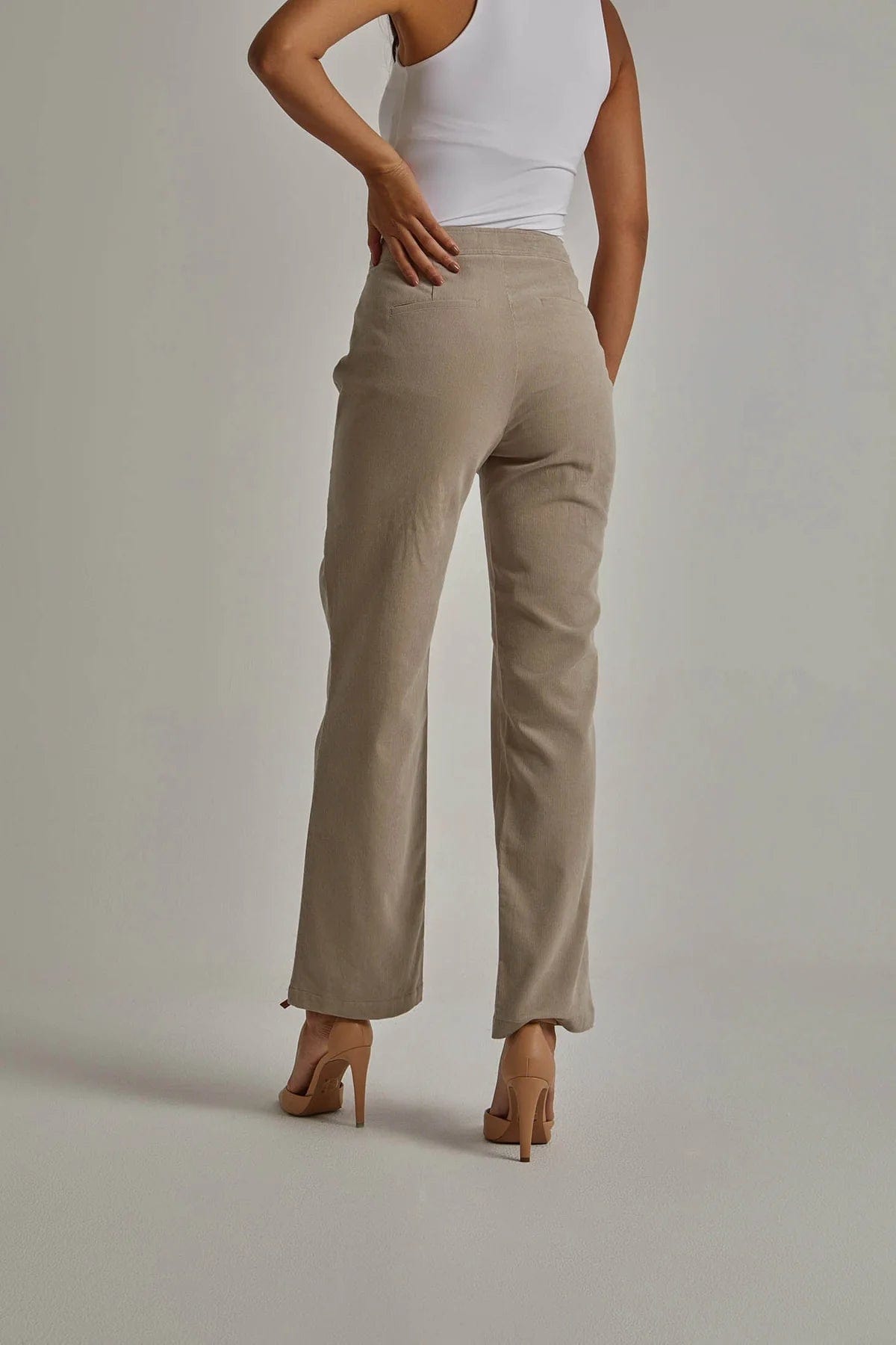 داليدرس بنطلون سادة بجيوب طويل نسائي بني رمادي