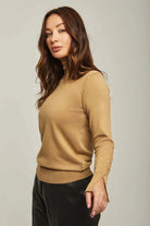 داليدرس بلوزة نسائي سادة كم طويل