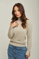 داليدرس بلوزة نسائي سادة كم طويل