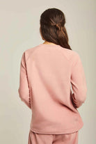 داليدرس بيجامة نسائية بأكمام طويلة بتطريز خفيف وردي فاتح