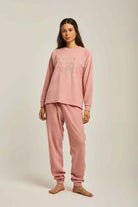 داليدرس بيجامة نسائية بأكمام طويلة بتطريز خفيف وردي فاتح