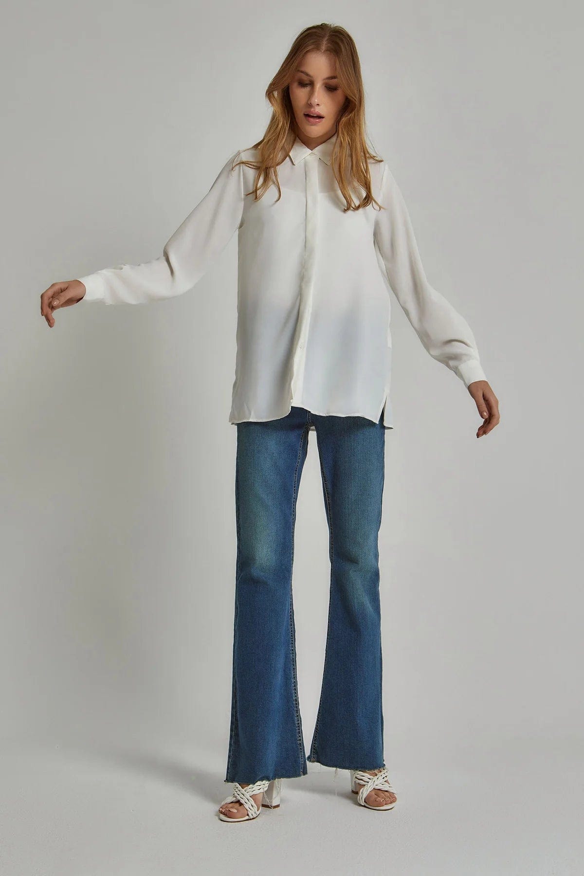 داليدرس بلوزة نسائية سادة بأكمام طويلة