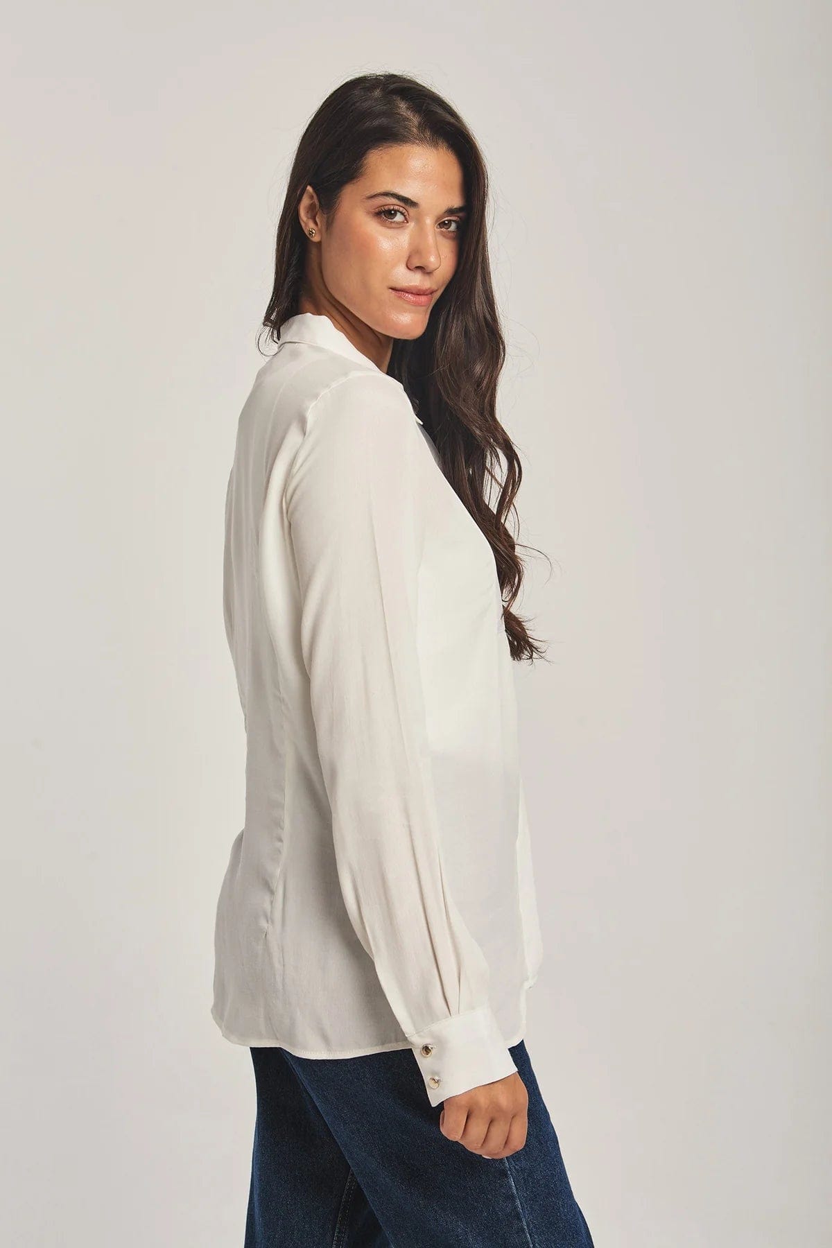 داليدرس بلوزة نسائية سادة على شكل قميص