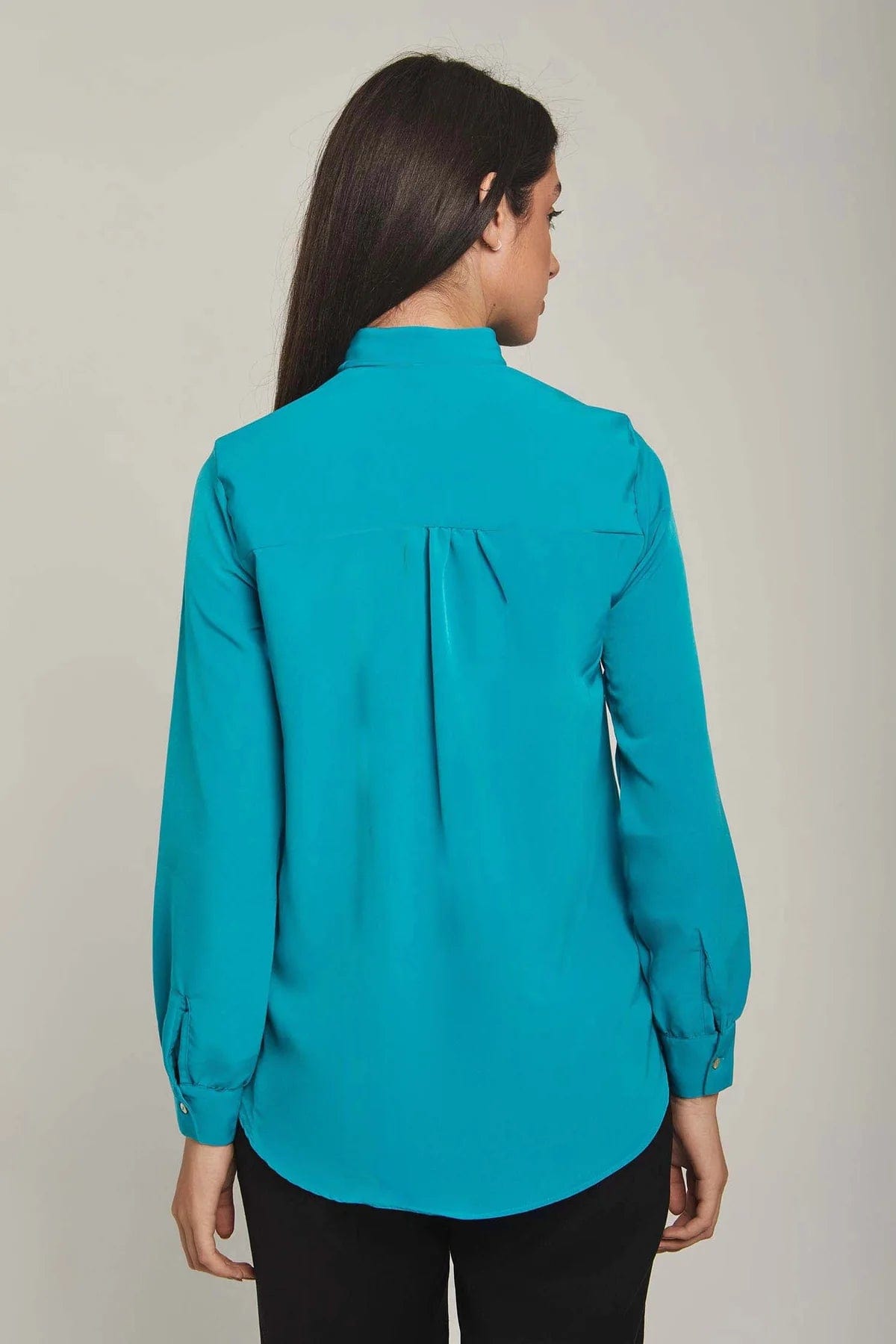 داليدرس بلوزة نسائية سادة بربطة عنق