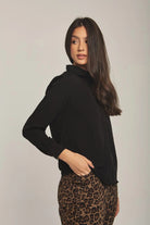 داليدرس بلوزة نسائية على شكل قميص سادة