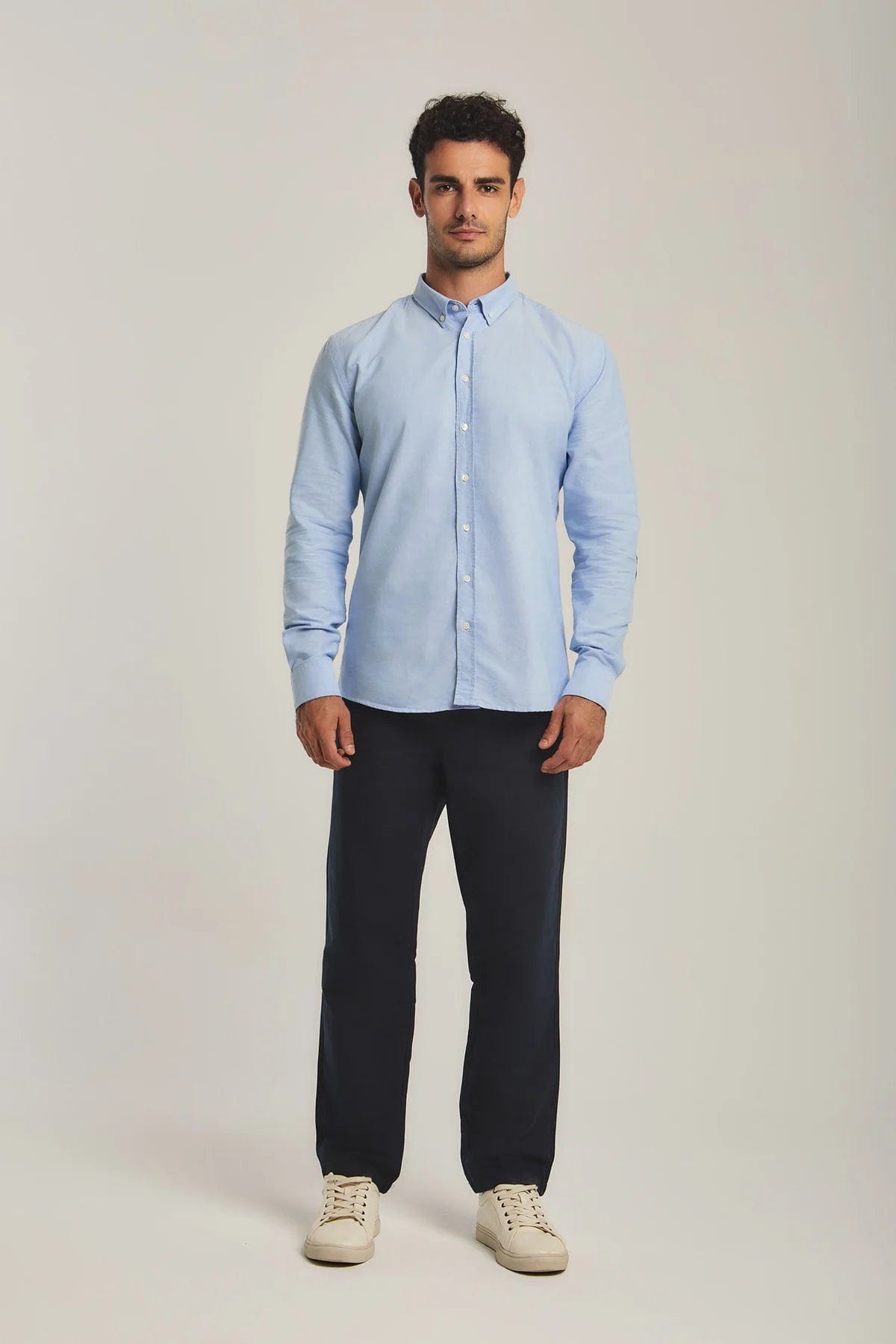 داليدرس قميص رجالي سادة بأزرار أمامية وياقة كم طويل