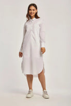 داليدرس فستان نسائي سادة مفتوح من الجنبين أبيض