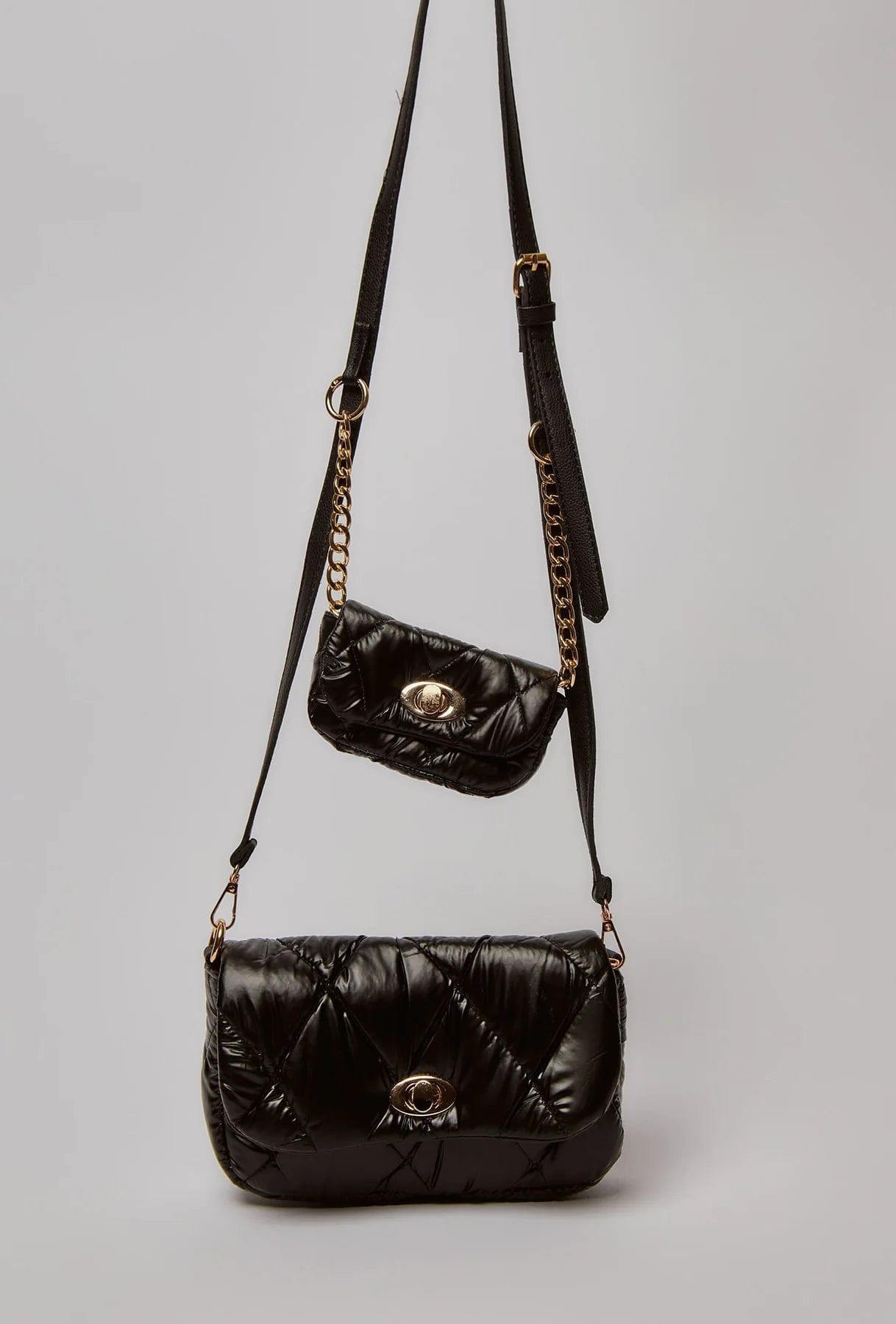 داليدرس حقيبة كتف سادة مضلعة