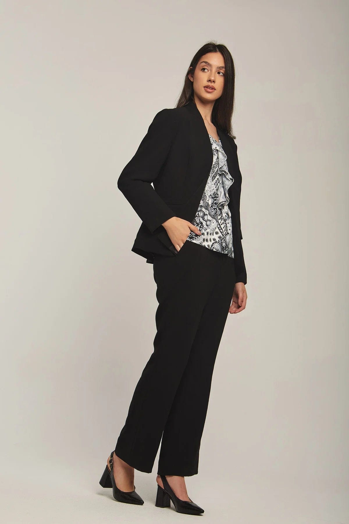 داليدرس بليزر نسائي مفتوح نسائي أسود