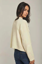 داليدرس كارديجان نسائي بجيب على الصدر أوف وايت