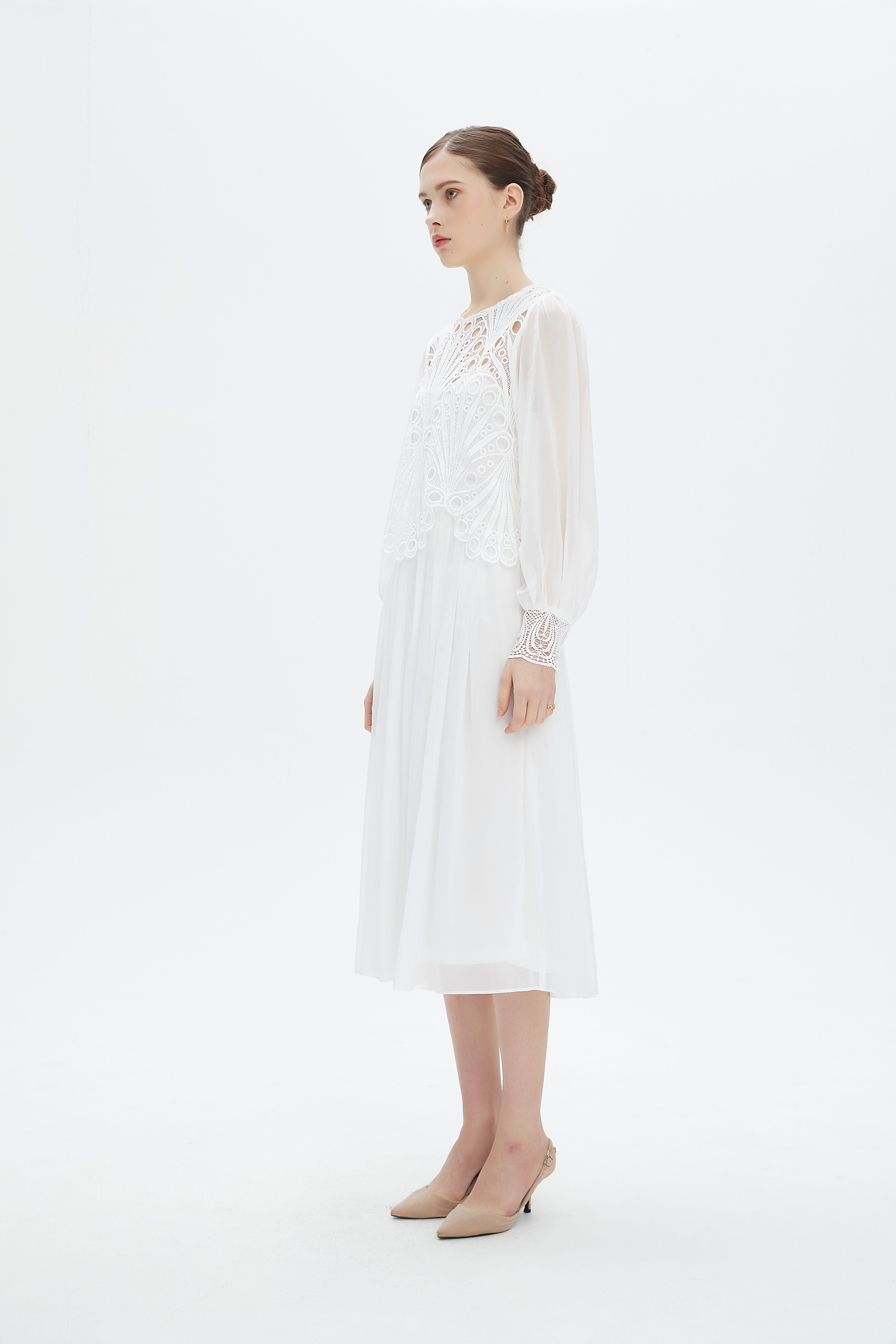 نتشي فستان نسائي قصير بأكمام منفوخة